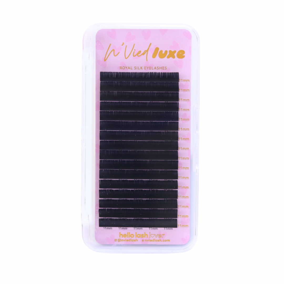 0.02 MEGA VOLUME LUXE EYELASH EXTENSIONS