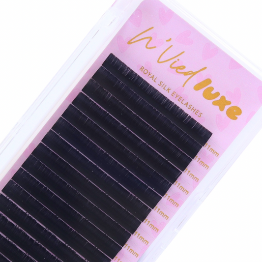 0.02 MEGA VOLUME LUXE EYELASH EXTENSIONS