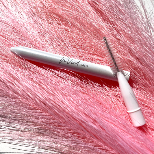 Retractable Lash Wand